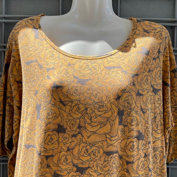 LulaRoe Muted Floral Irma Tunic Top-0919-2 - Picture 2 of 10